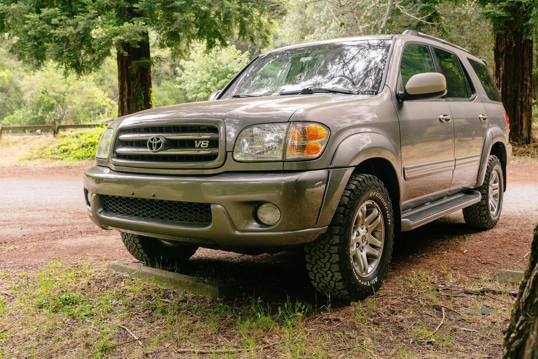 2004 Toyota Sequoia 1st Gen - Image 9 of 31