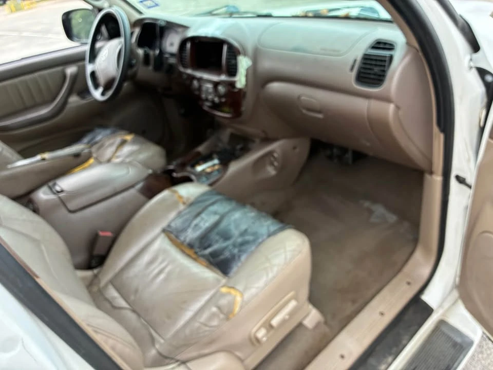 2004 Toyota Sequoia 1st Gen - Image 12 of 13