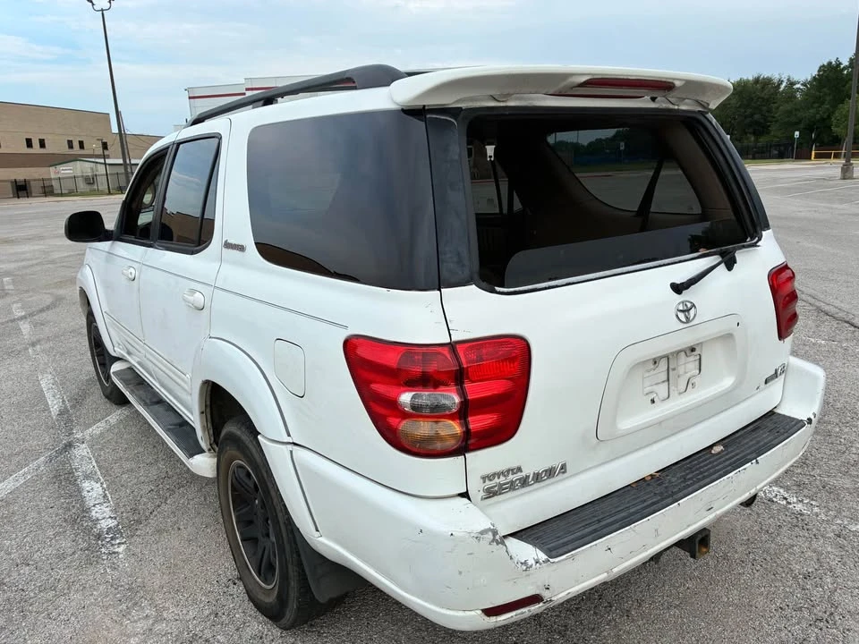 2004 Toyota Sequoia 1st Gen - Image 7 of 13