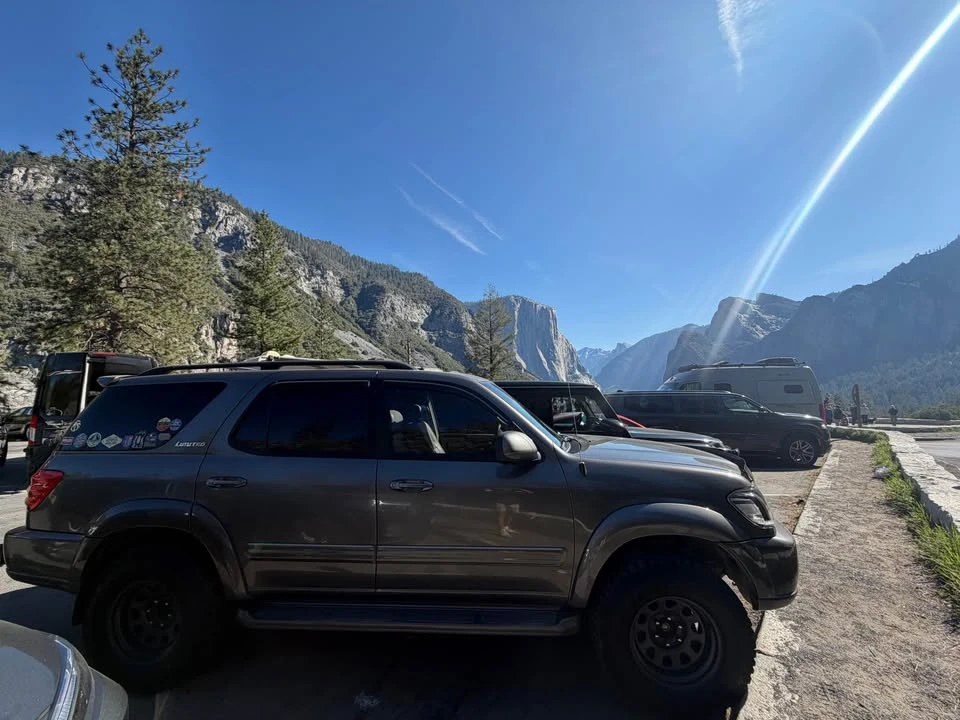 2004 Toyota Sequoia 1st Gen - Image 5 of 11