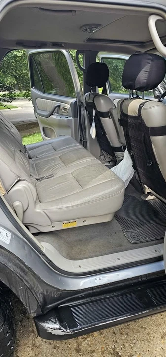 2004 Toyota Sequoia 1st Gen - Image 15 of 19