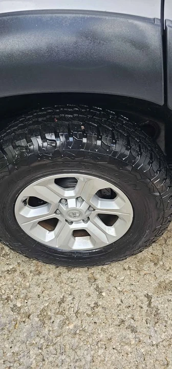 2004 Toyota Sequoia 1st Gen - Image 4 of 19
