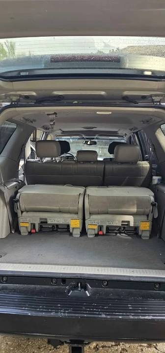 2004 Toyota Sequoia 1st Gen - Image 13 of 19