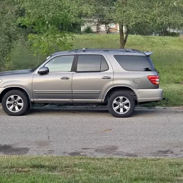 2004 Toyota Sequoia