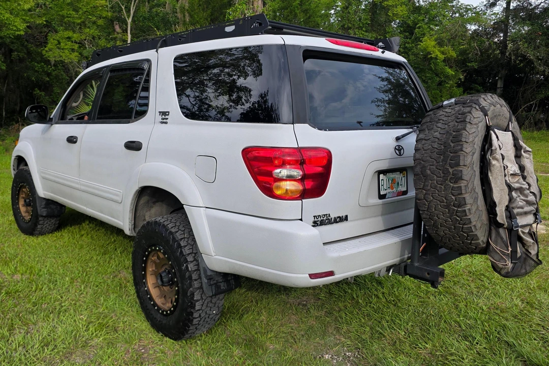 2004 Toyota Sequoia 1st Gen - Image 5 of 31