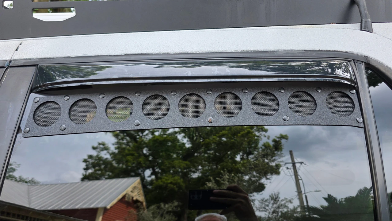 2004 Toyota Sequoia 1st Gen - Image 22 of 31
