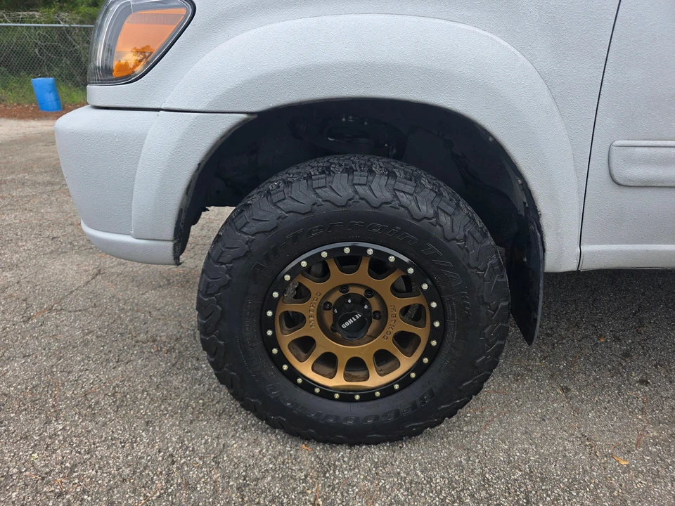 2004 Toyota Sequoia 1st Gen - Image 29 of 31