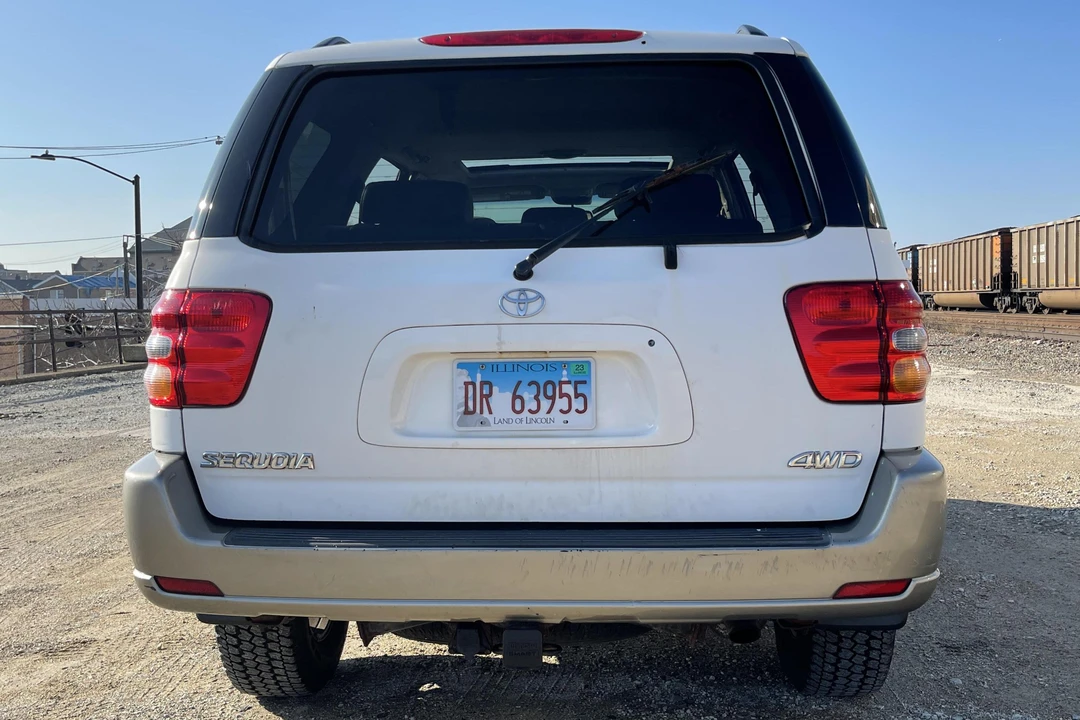 2004 Toyota Sequoia 1st Gen - Image 5 of 31