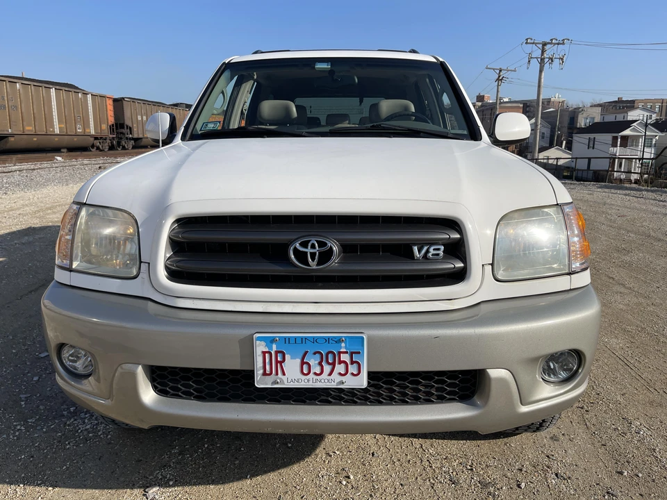 2004 Toyota Sequoia 1st Gen - Image 7 of 31