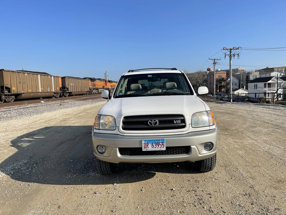2004 Toyota Sequoia 1st Gen - Image 6 of 31