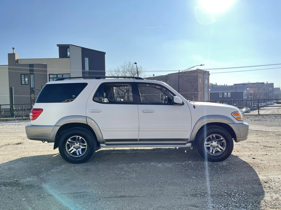2004 Toyota Sequoia 1st Gen - Image 8 of 31