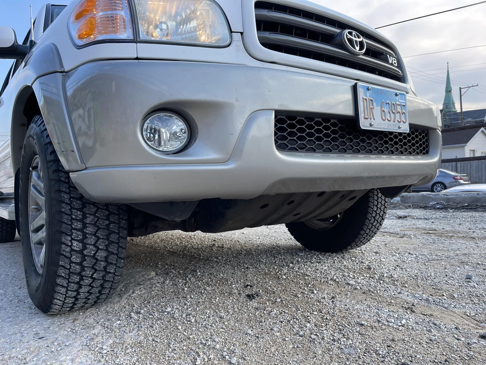 2004 Toyota Sequoia 1st Gen - Image 9 of 31