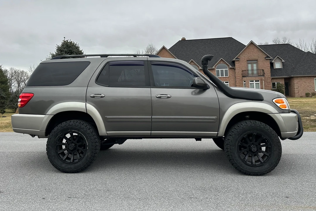 2004 Toyota Sequoia 1st Gen - Image 3 of 31