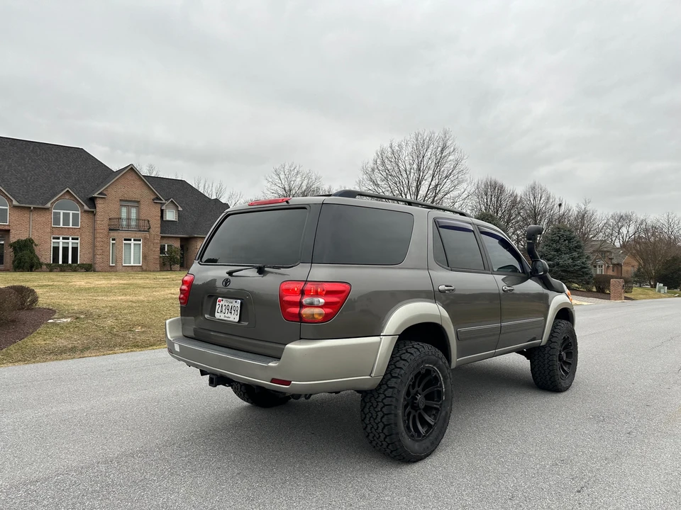 2004 Toyota Sequoia 1st Gen - Image 30 of 31