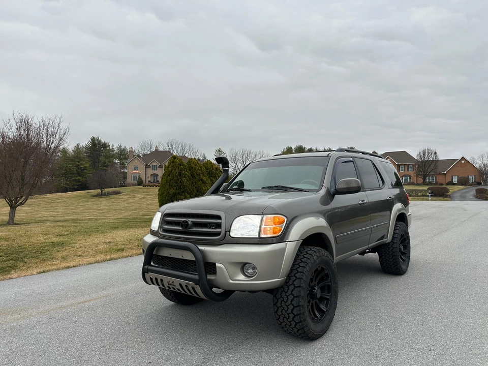 2004 Toyota Sequoia 1st Gen - Image 9 of 31
