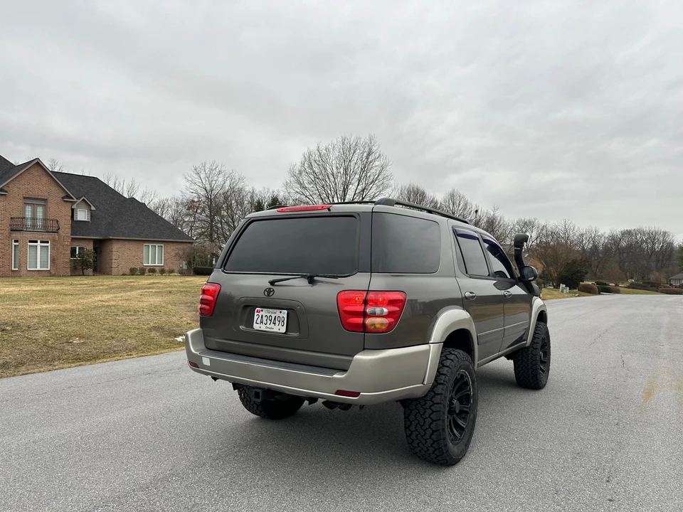 2004 Toyota Sequoia 1st Gen - Image 29 of 31