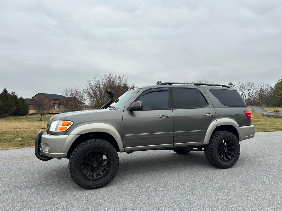 2004 Toyota Sequoia 1st Gen - Image 16 of 31