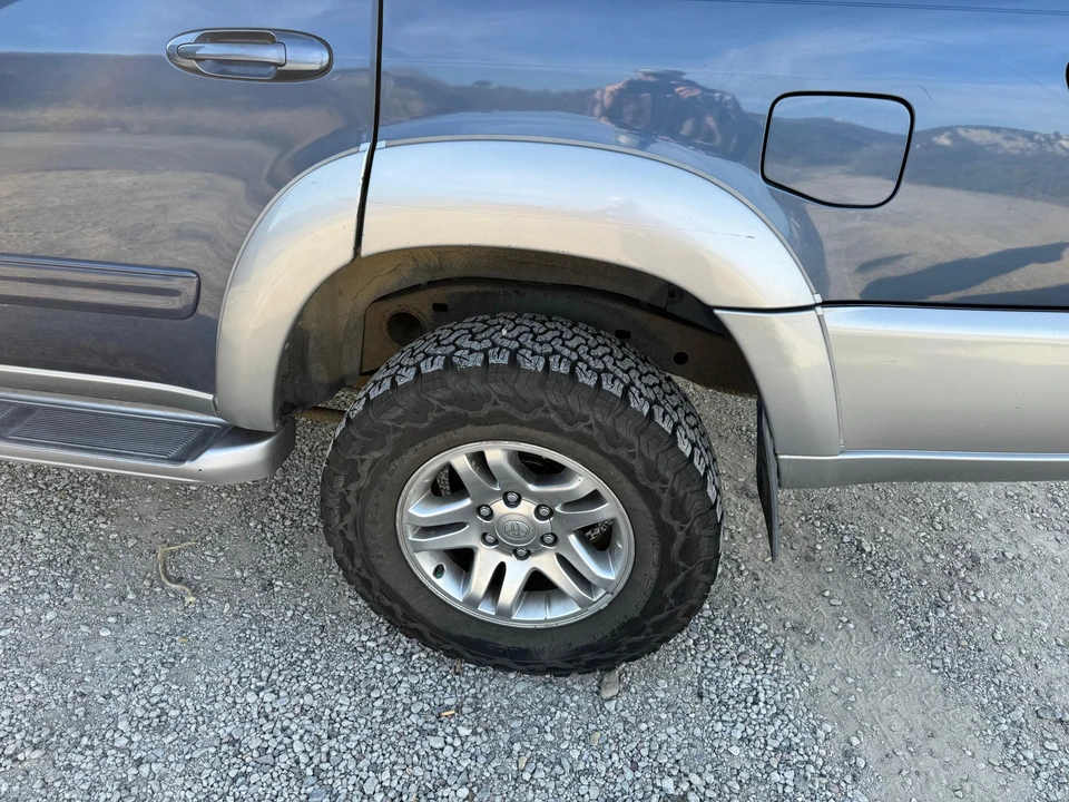 2004 Toyota Sequoia 1st Gen - Image 20 of 31