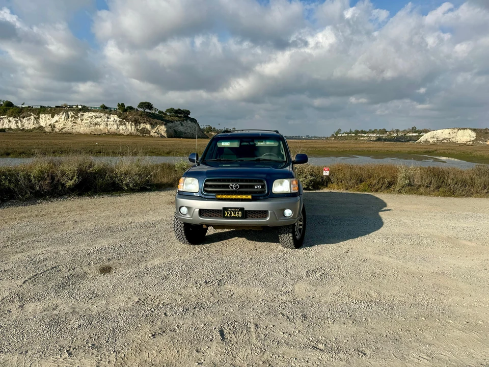 2004 Toyota Sequoia 1st Gen - Image 7 of 31