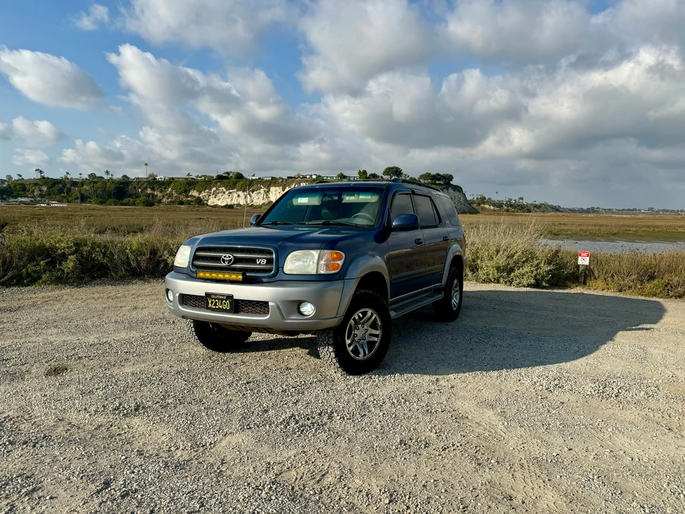 2004 Toyota Sequoia 1st Gen - Image 9 of 31