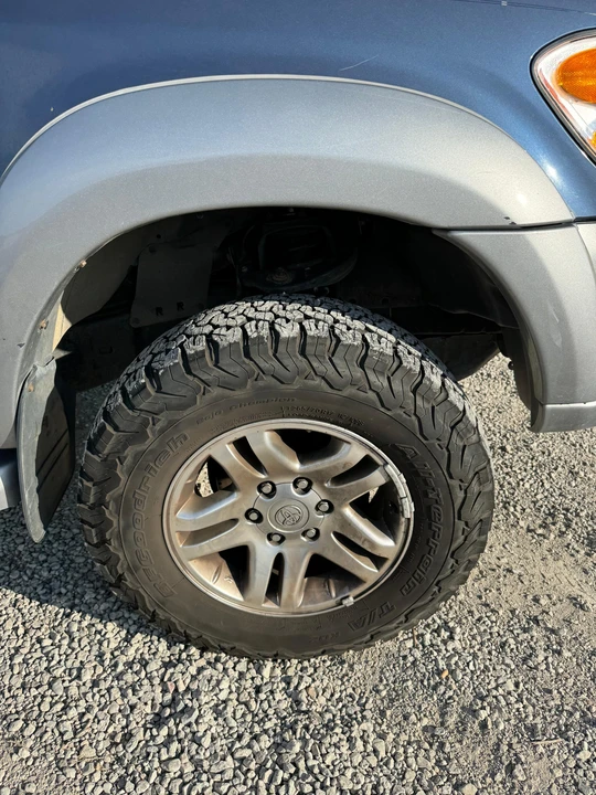 2004 Toyota Sequoia 1st Gen - Image 25 of 31