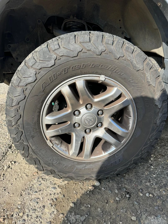 2004 Toyota Sequoia 1st Gen - Image 29 of 31