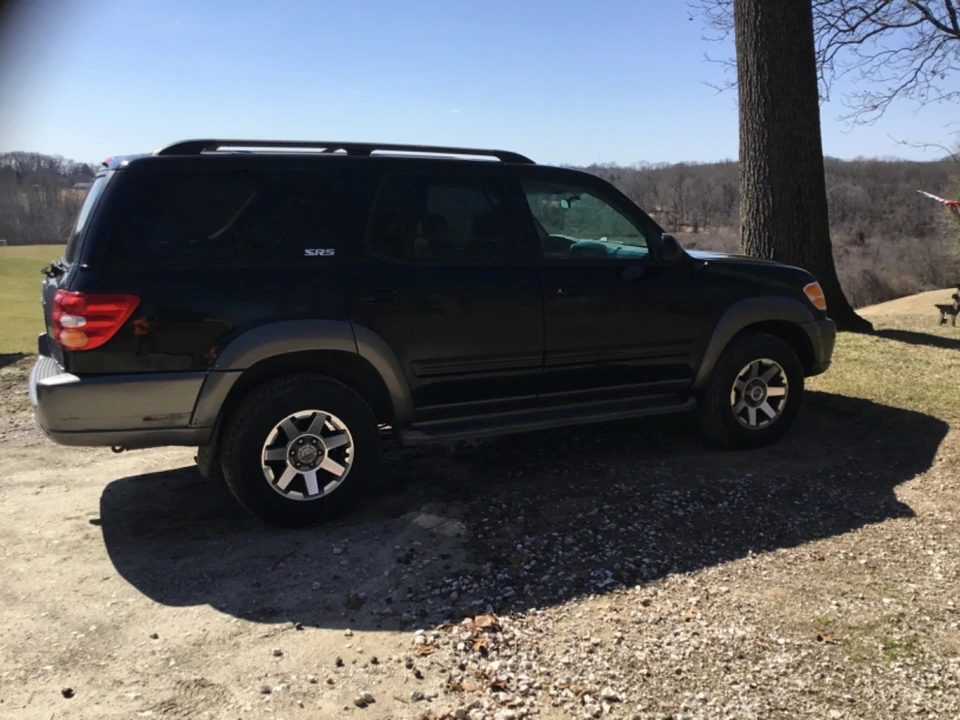 2004 Toyota Sequoia 1st Gen - Image 4 of 20