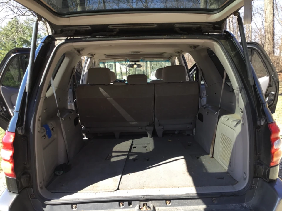 2004 Toyota Sequoia 1st Gen - Image 10 of 20