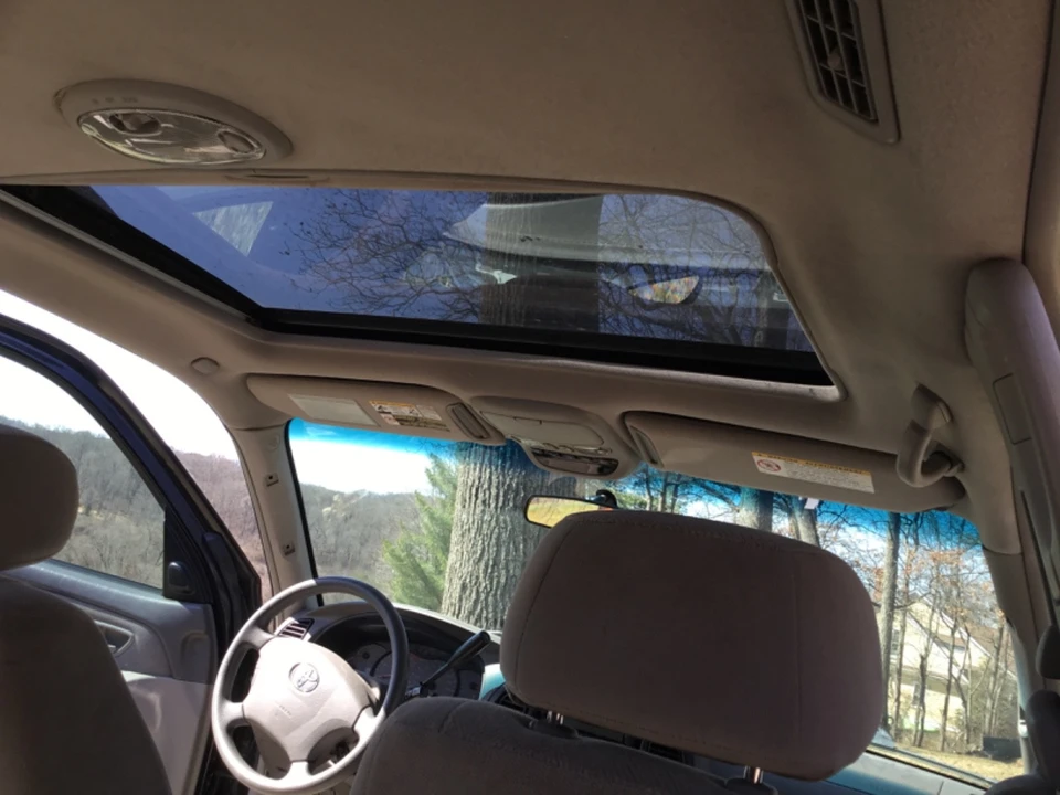 2004 Toyota Sequoia 1st Gen - Image 11 of 20