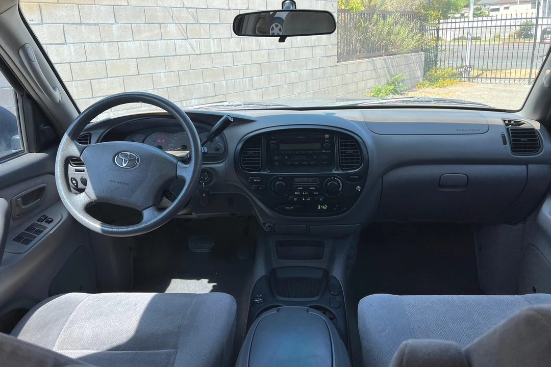 2004 Toyota Sequoia 1st Gen - Image 26 of 31