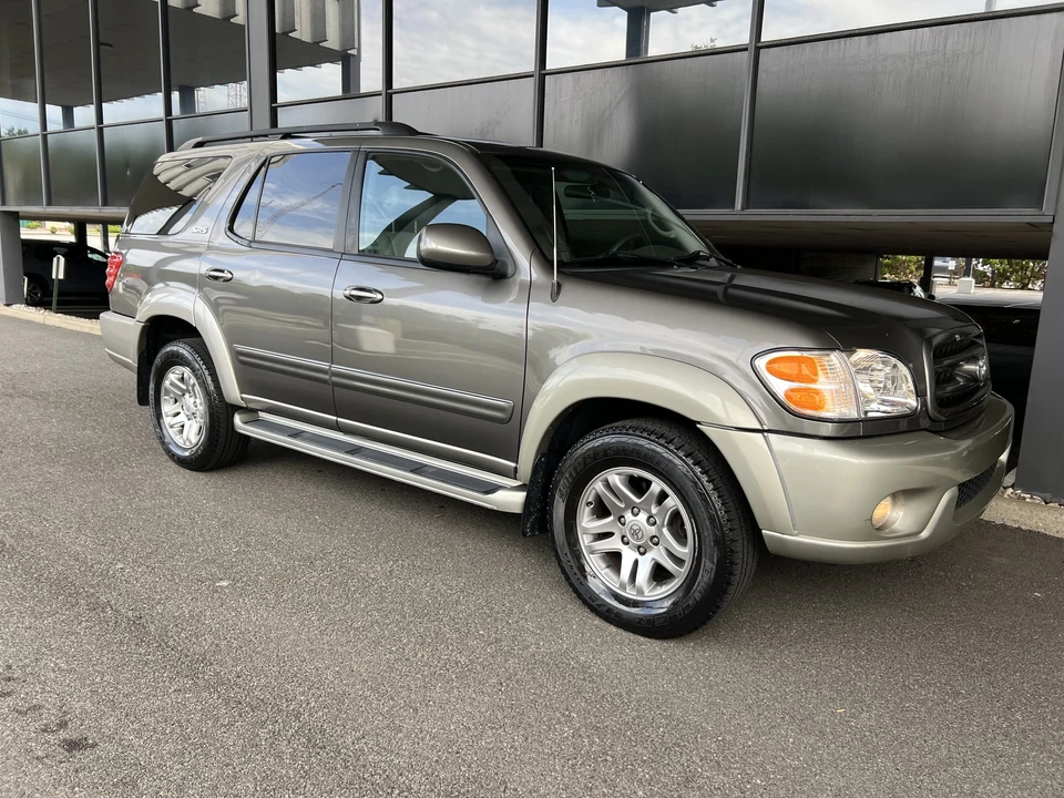2004 Toyota Sequoia 1st Gen - Image 30 of 31