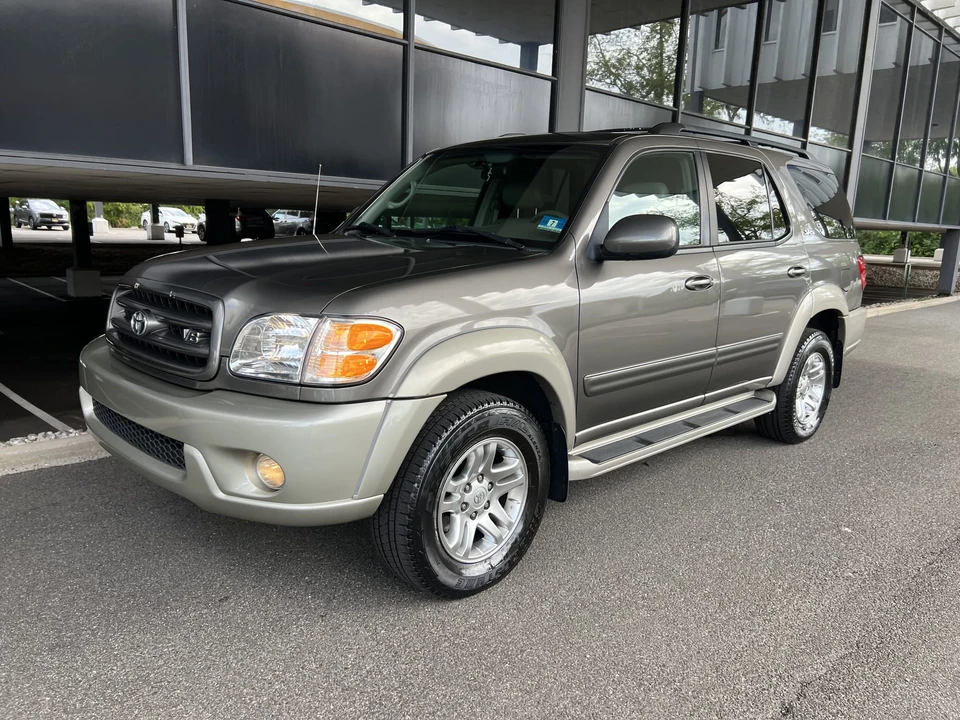 2004 Toyota Sequoia 1st Gen - Image 6 of 31