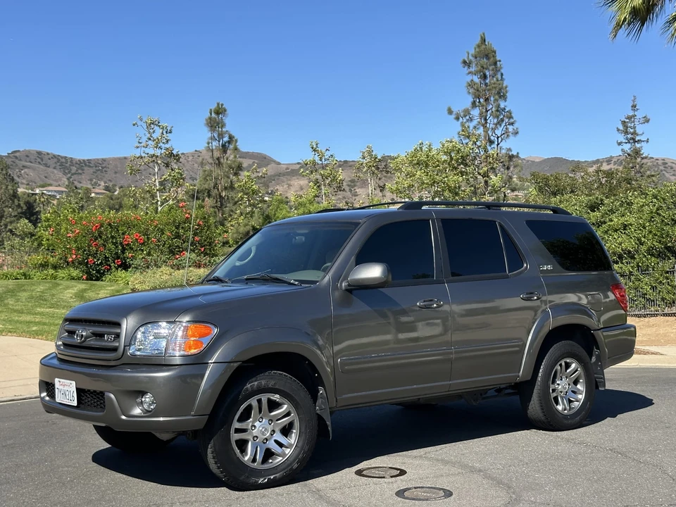 2004 Toyota Sequoia 1st Gen - Image 7 of 31