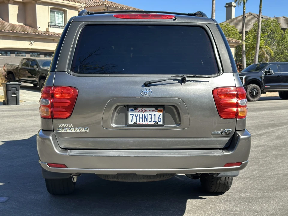 2004 Toyota Sequoia 1st Gen - Image 28 of 31
