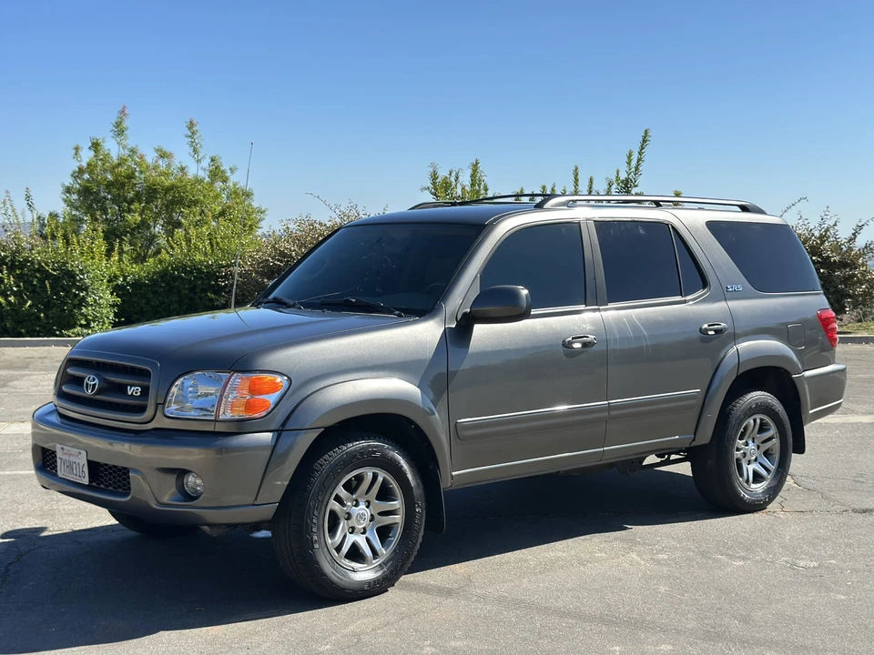 2004 Toyota Sequoia 1st Gen - Image 4 of 31