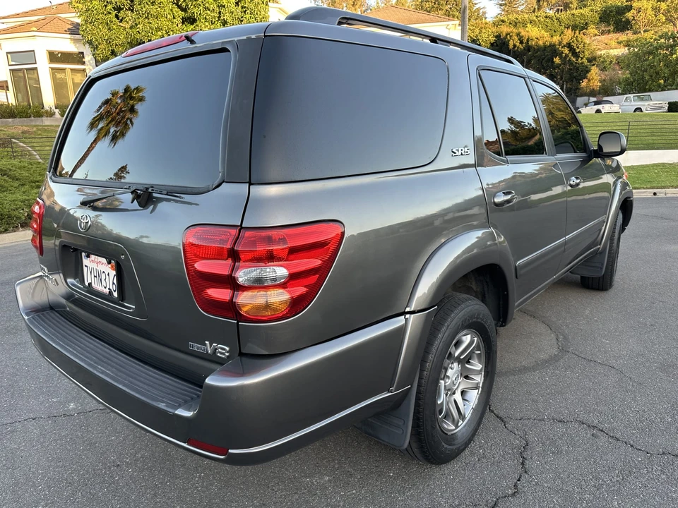 2004 Toyota Sequoia 1st Gen - Image 30 of 31