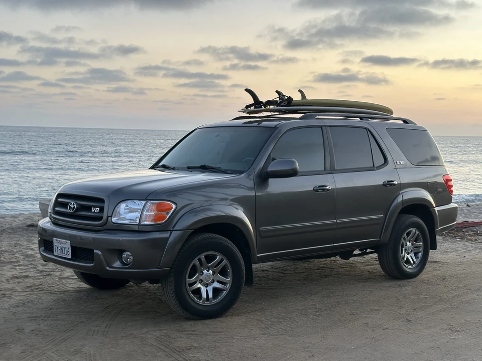 2004 Toyota Sequoia 1st Gen - Image 11 of 31