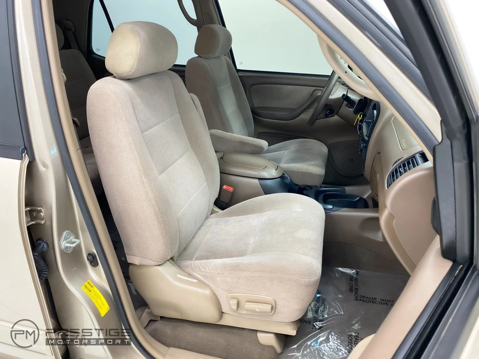 2004 Toyota Sequoia 1st Gen - Image 16 of 21