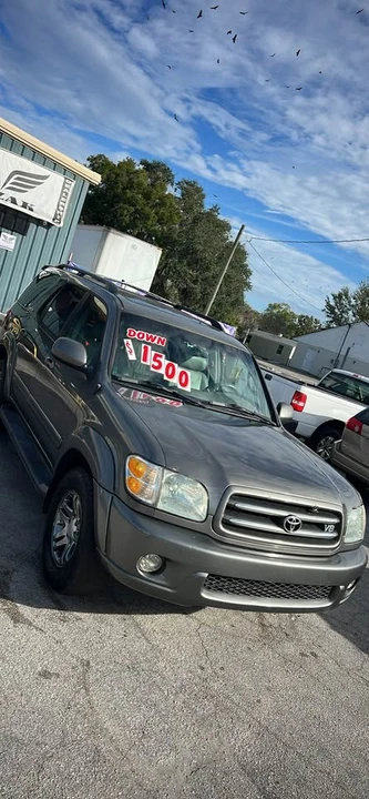 2004 Toyota Sequoia 1st Gen - Image 4 of 9