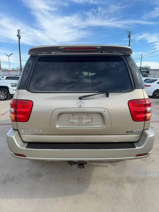 2004 Toyota Sequoia 1st Gen - Image 11 of 11