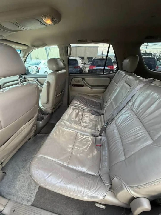 2004 Toyota Sequoia 1st Gen - Image 3 of 11