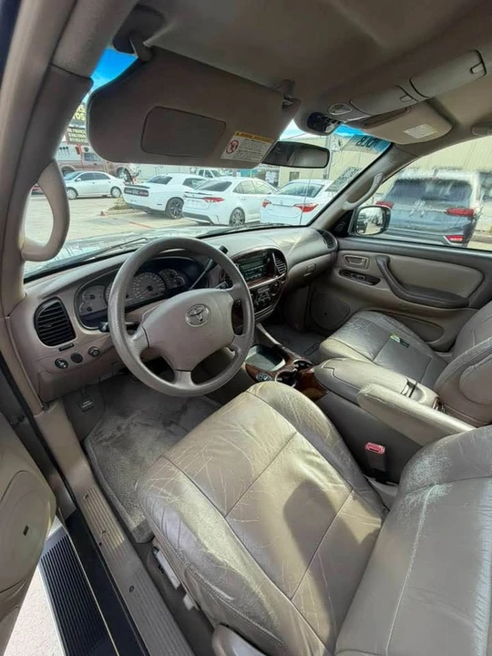 2004 Toyota Sequoia 1st Gen - Image 7 of 11