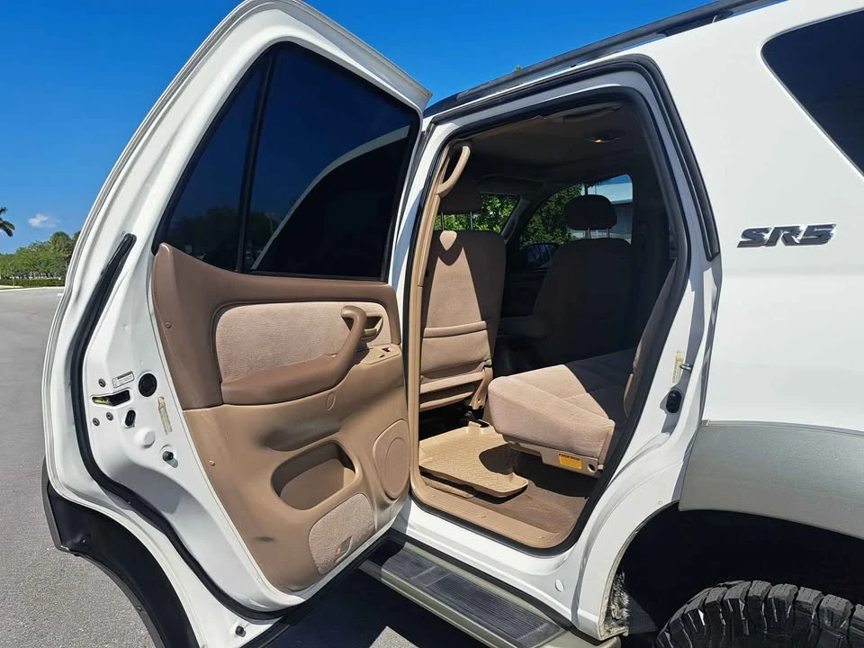 2004 Toyota Sequoia 1st Gen - Image 6 of 19