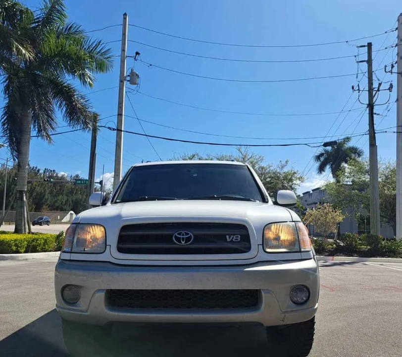 2004 Toyota Sequoia 1st Gen - Image 14 of 19