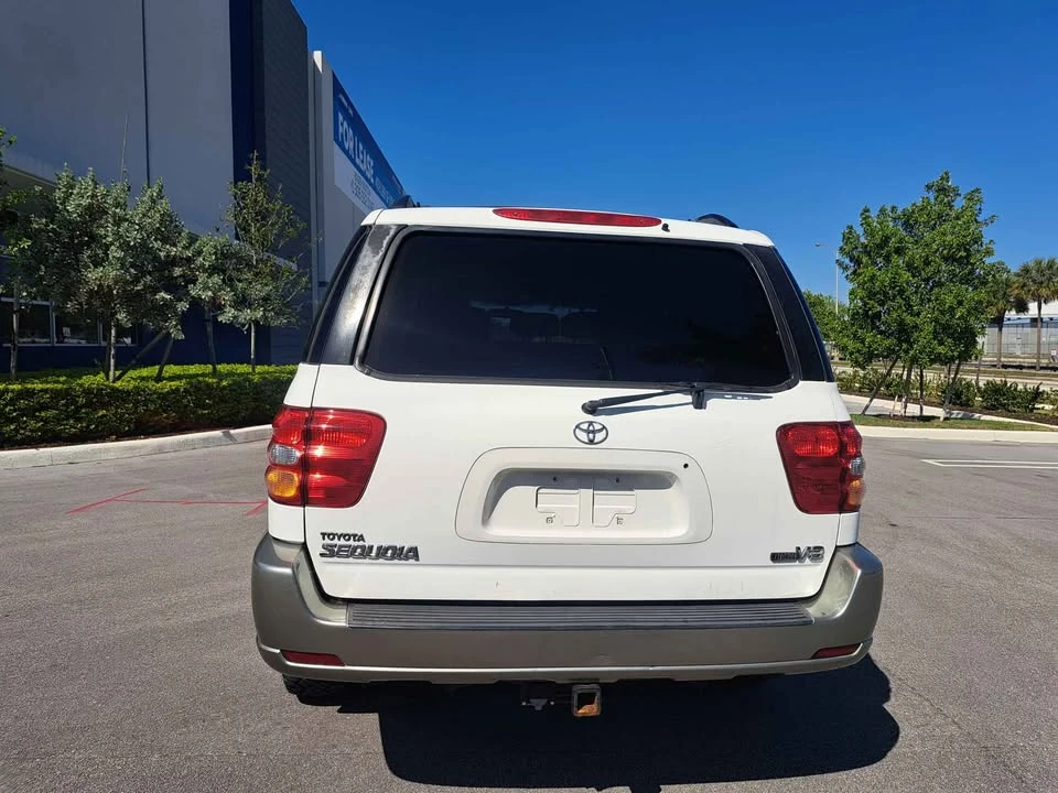 2004 Toyota Sequoia 1st Gen - Image 3 of 19