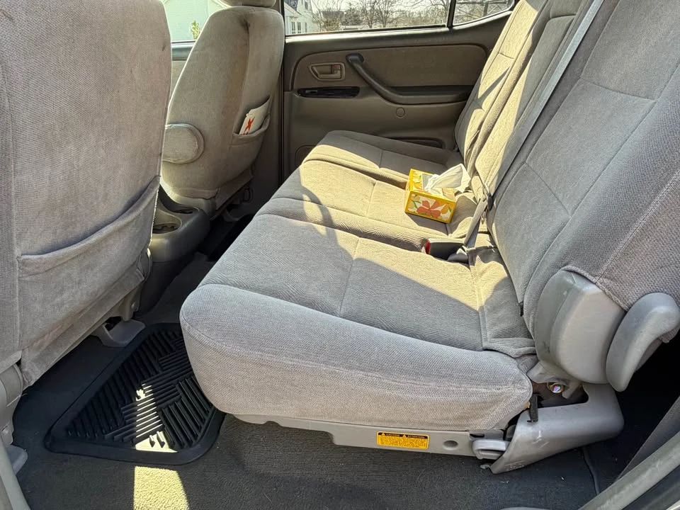2004 Toyota Sequoia 1st Gen - Image 11 of 20