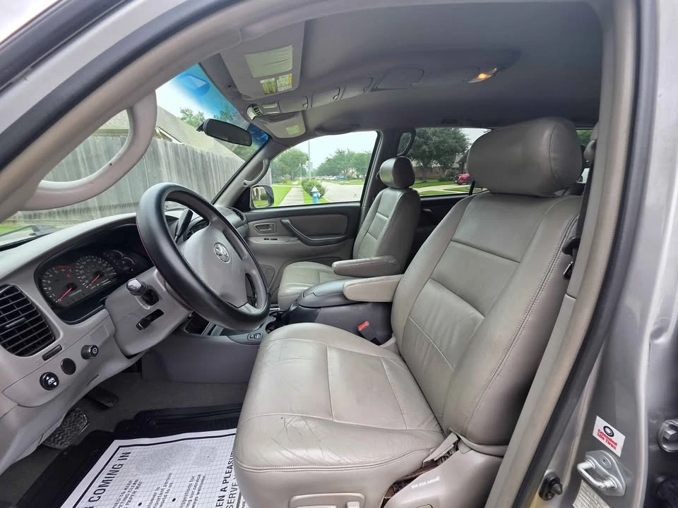 2004 Toyota Sequoia 1st Gen - Image 8 of 14