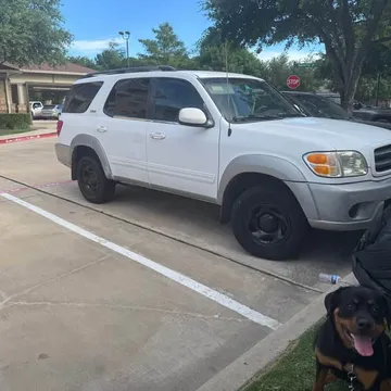 2004 Toyota Sequoia SR5