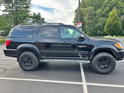 2004 Toyota Sequoia SR5 TRD