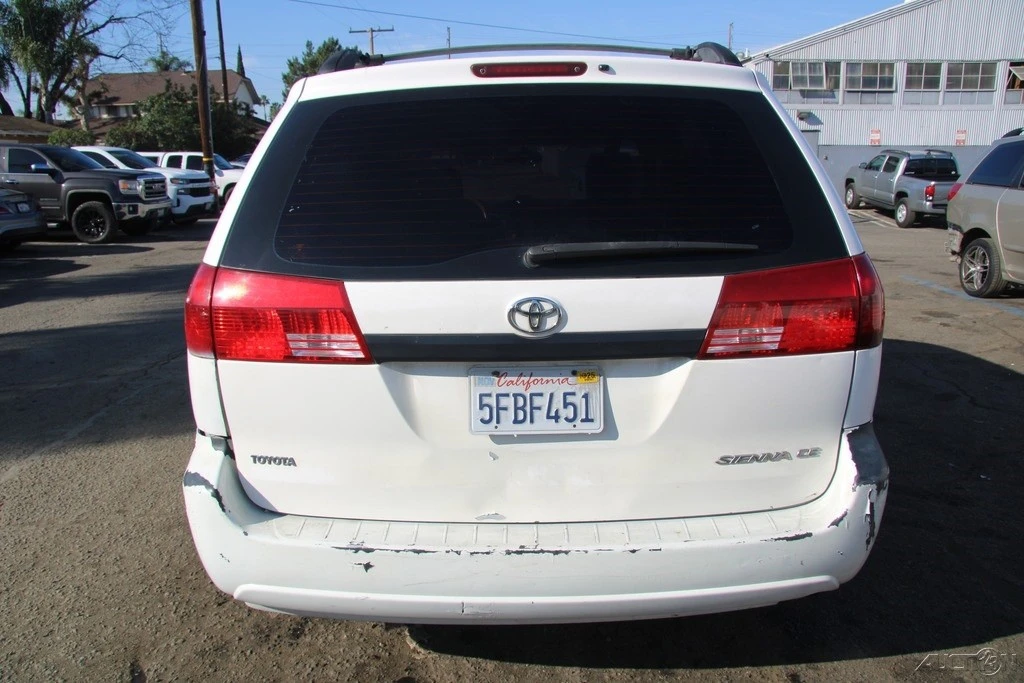 2004 Toyota Sienna 2nd Gen - Image 5 of 21